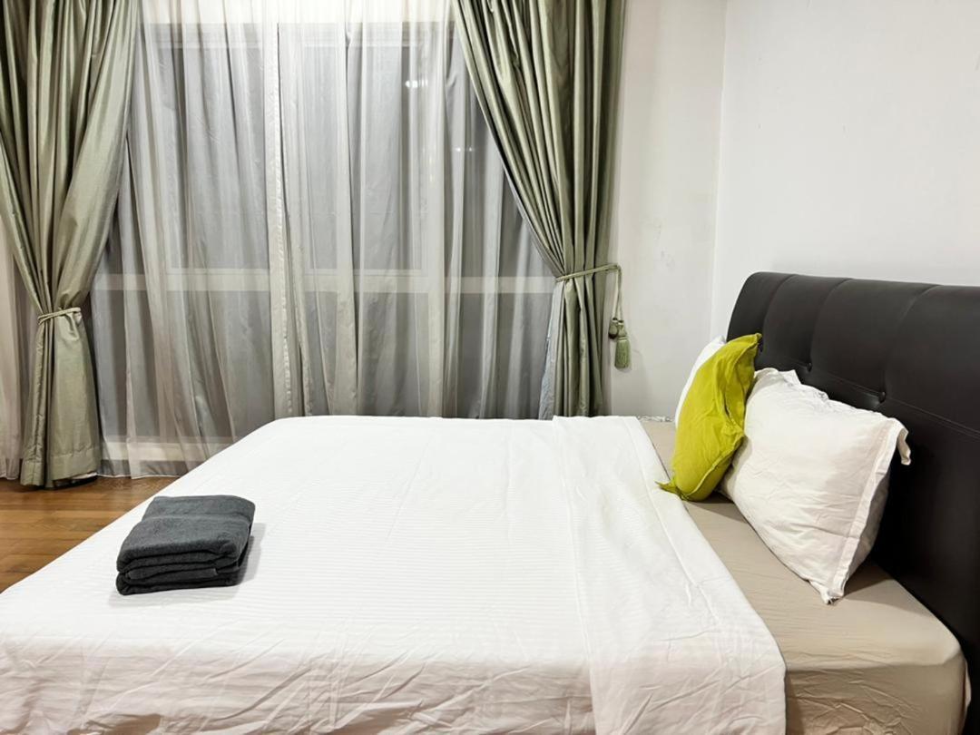 Apartment Regalia Kl Infinity Pool _ By Mygehomes Kuala Lumpur