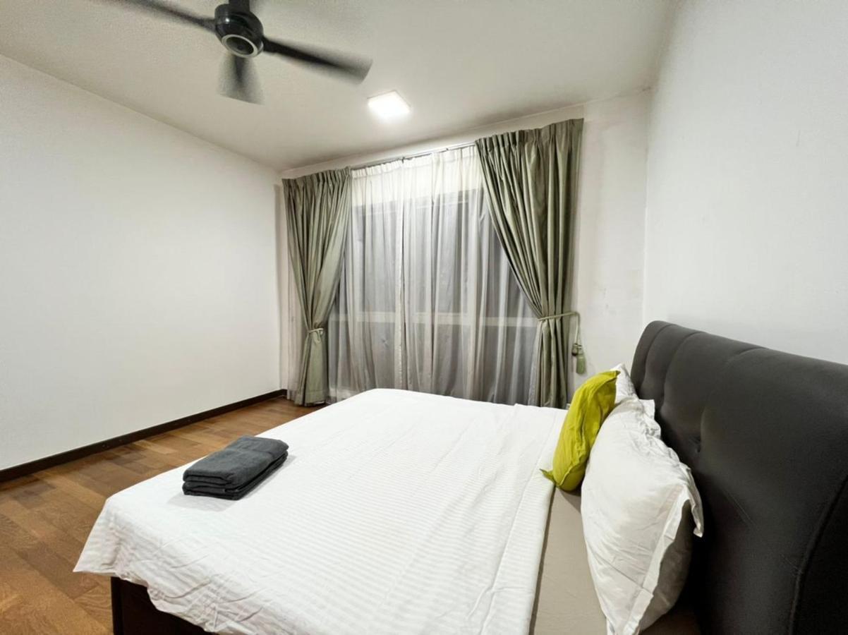 Regalia Kl Infinity Pool _ By Mygehomes Apartment Kuala Lumpur